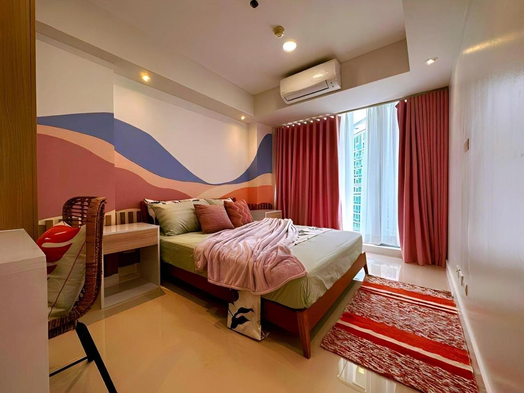 Manila Urban Resort At Azure Esterno foto